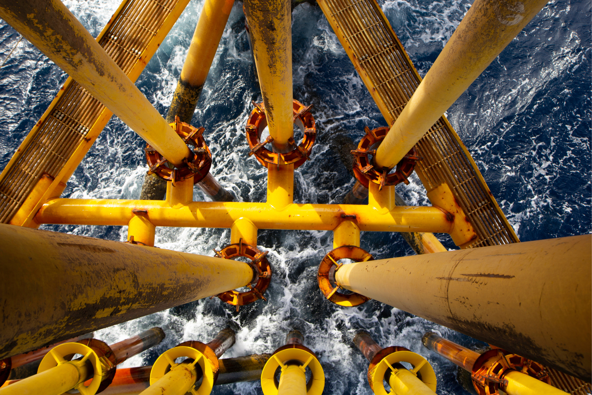 Offshore Sea Survival: How Technicians Prepare for Emergencies at Sea